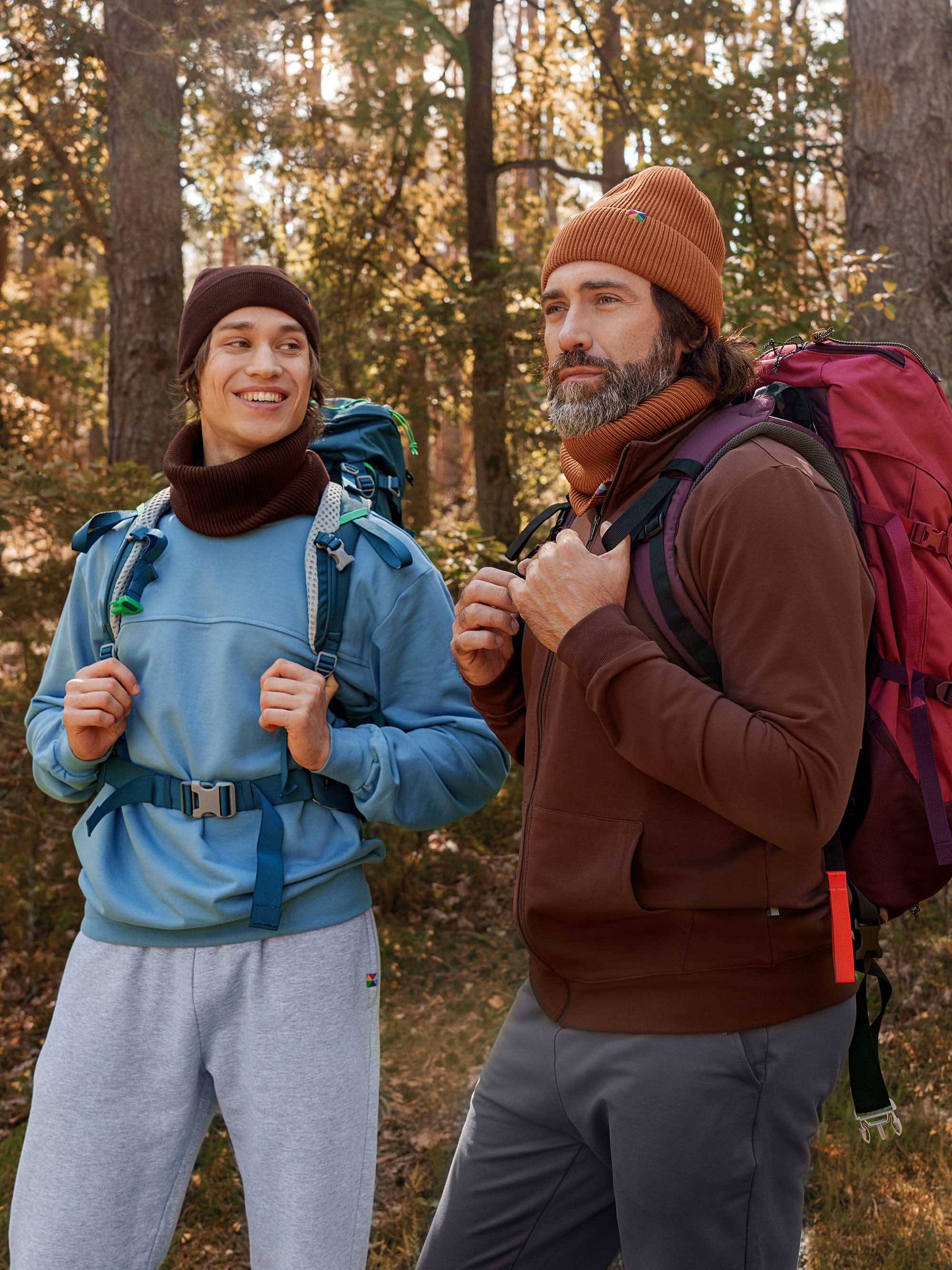 Karmelowa czapka z wełny merino