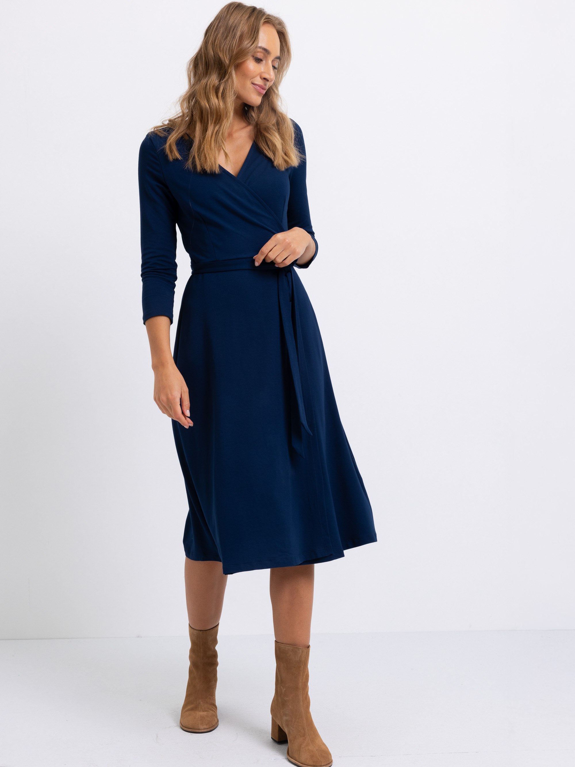 Granatowa sukienka kopertowa damska