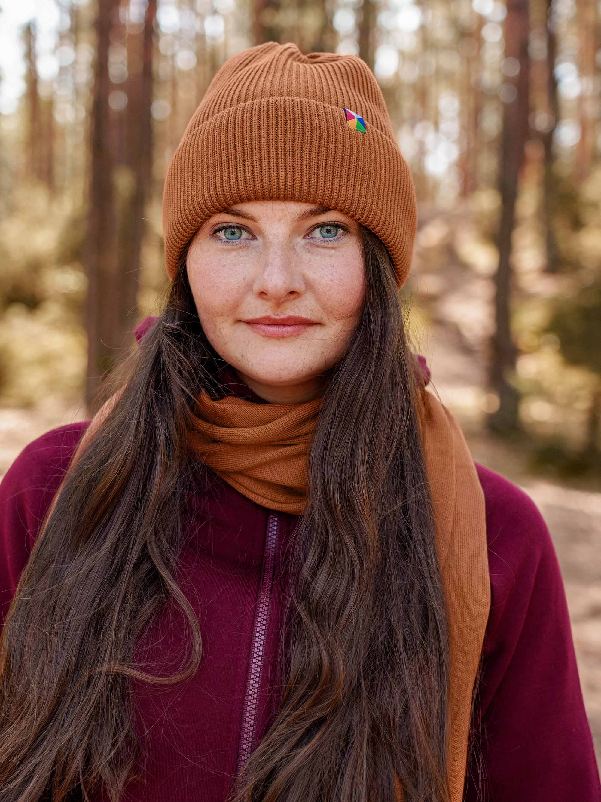 Karmelowa czapka z wełny merino