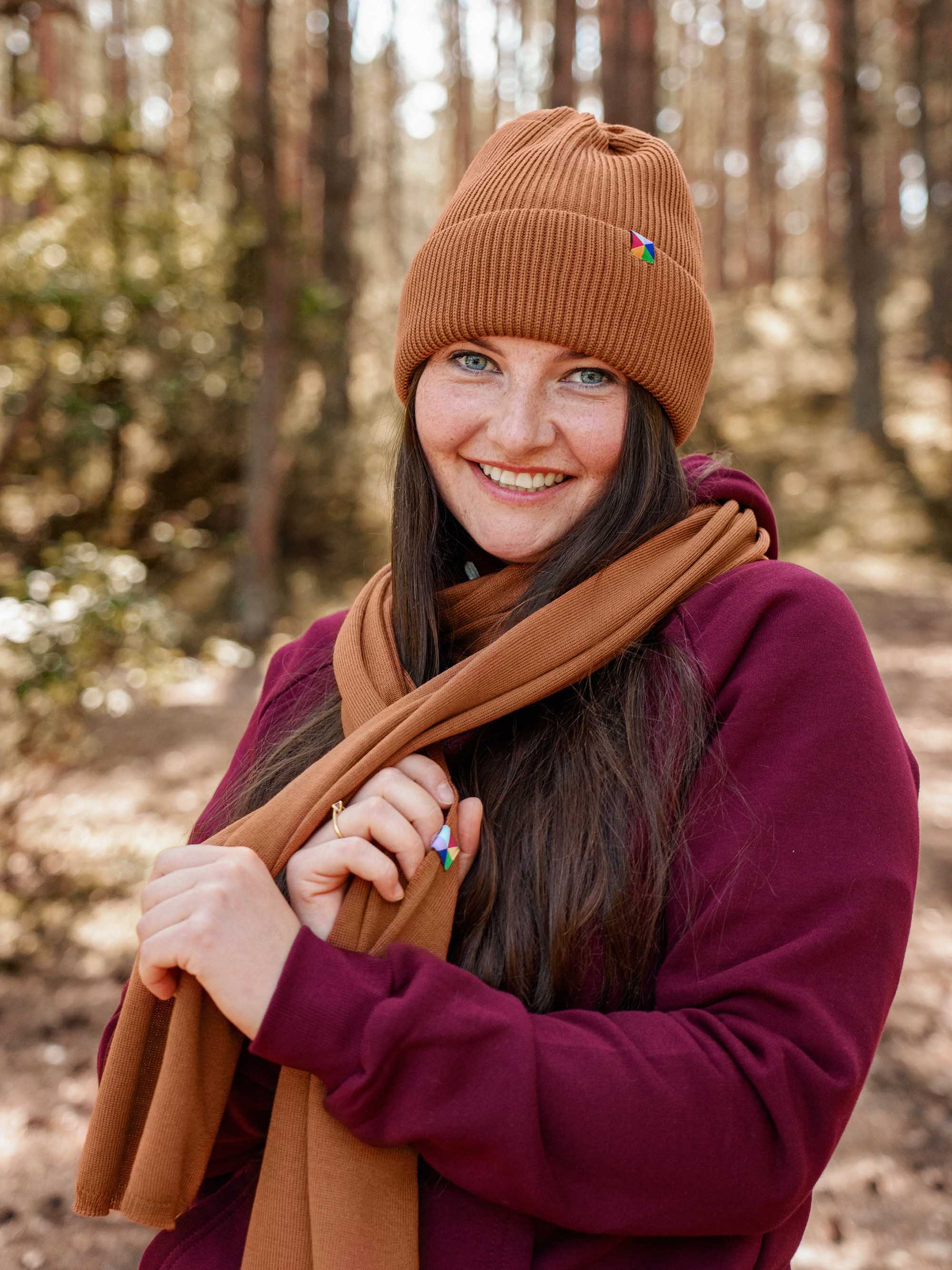 Karmelowa czapka z wełny merino